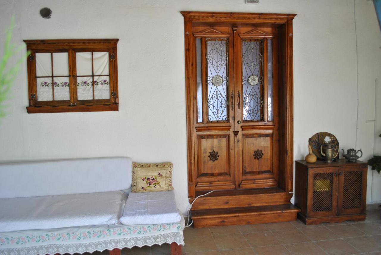 Gunebakan Taliani Hotel Айвалык Экстерьер фото