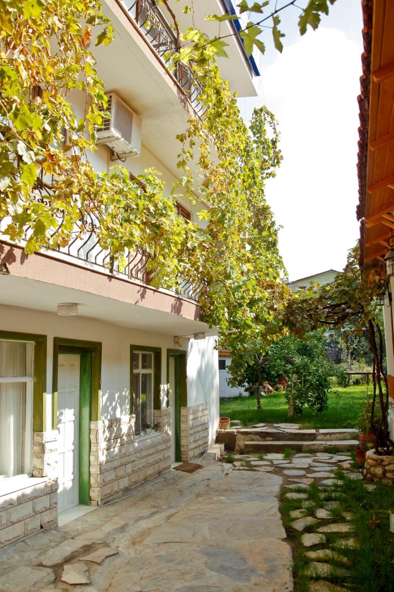 Gunebakan Taliani Hotel Айвалык Экстерьер фото