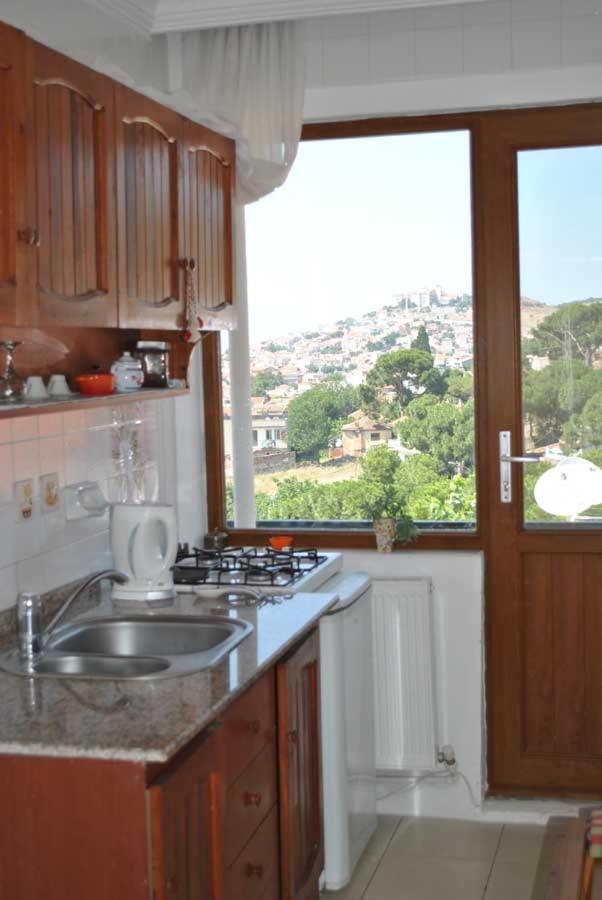 Gunebakan Taliani Hotel Айвалык Экстерьер фото