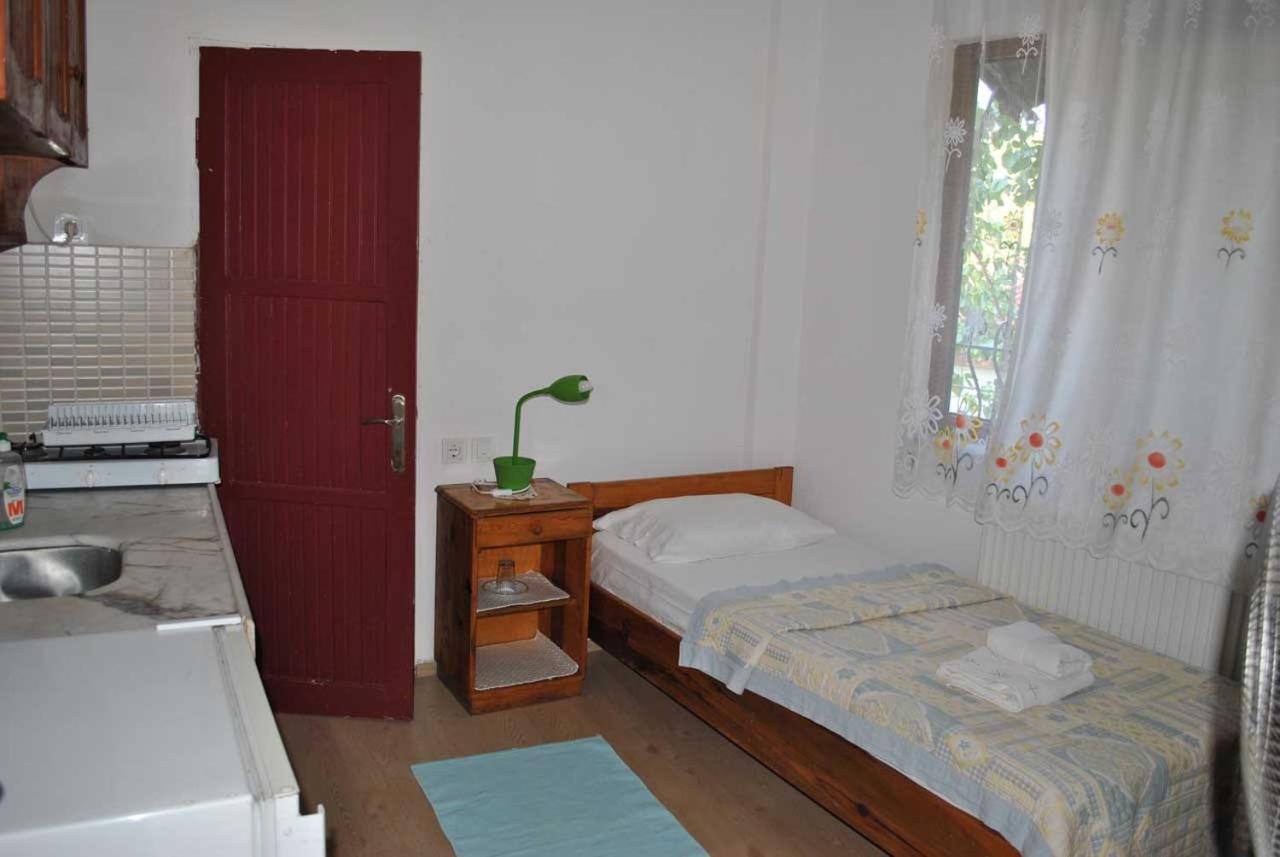 Gunebakan Taliani Hotel Айвалык Экстерьер фото