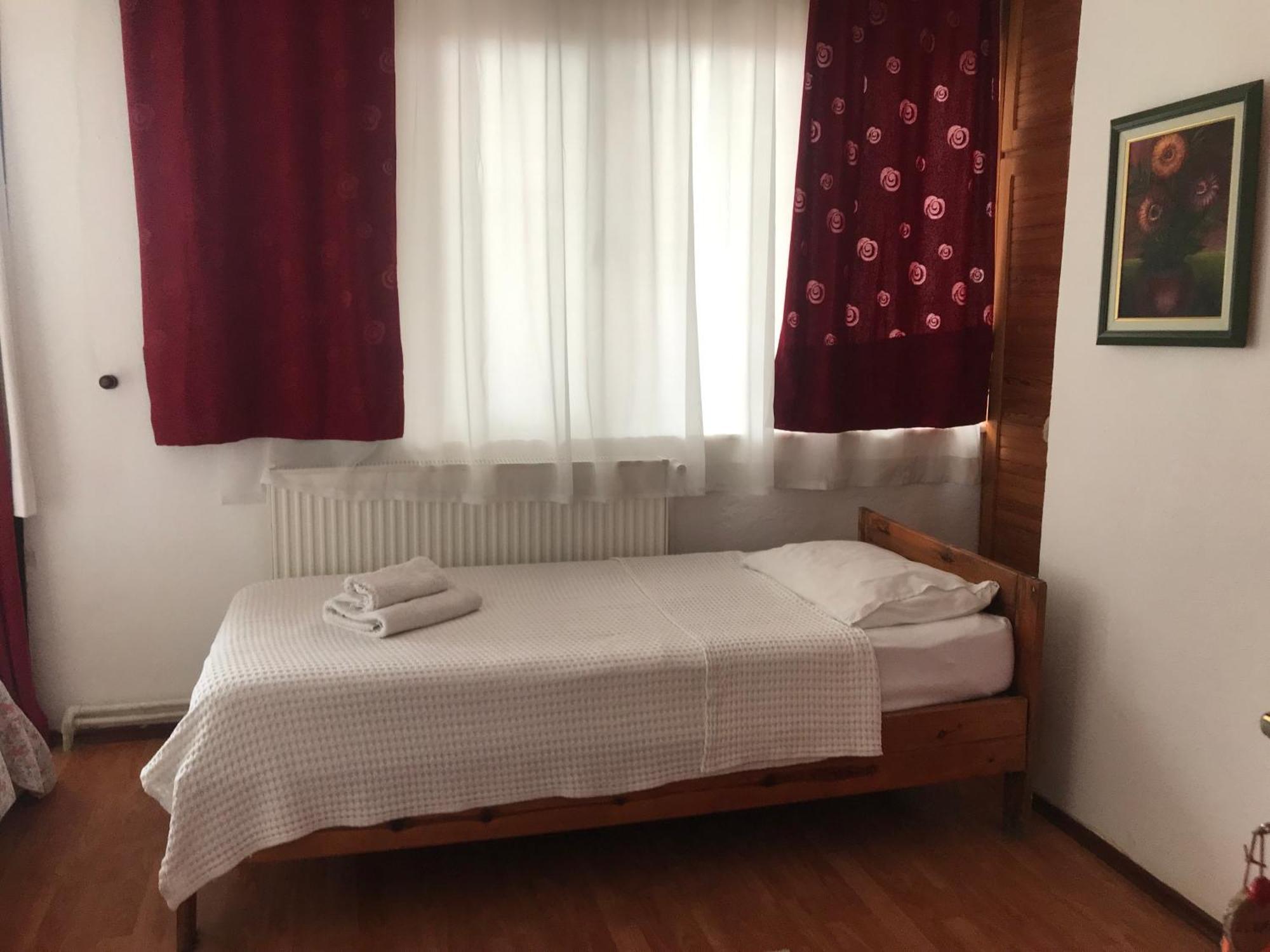 Gunebakan Taliani Hotel Айвалык Экстерьер фото