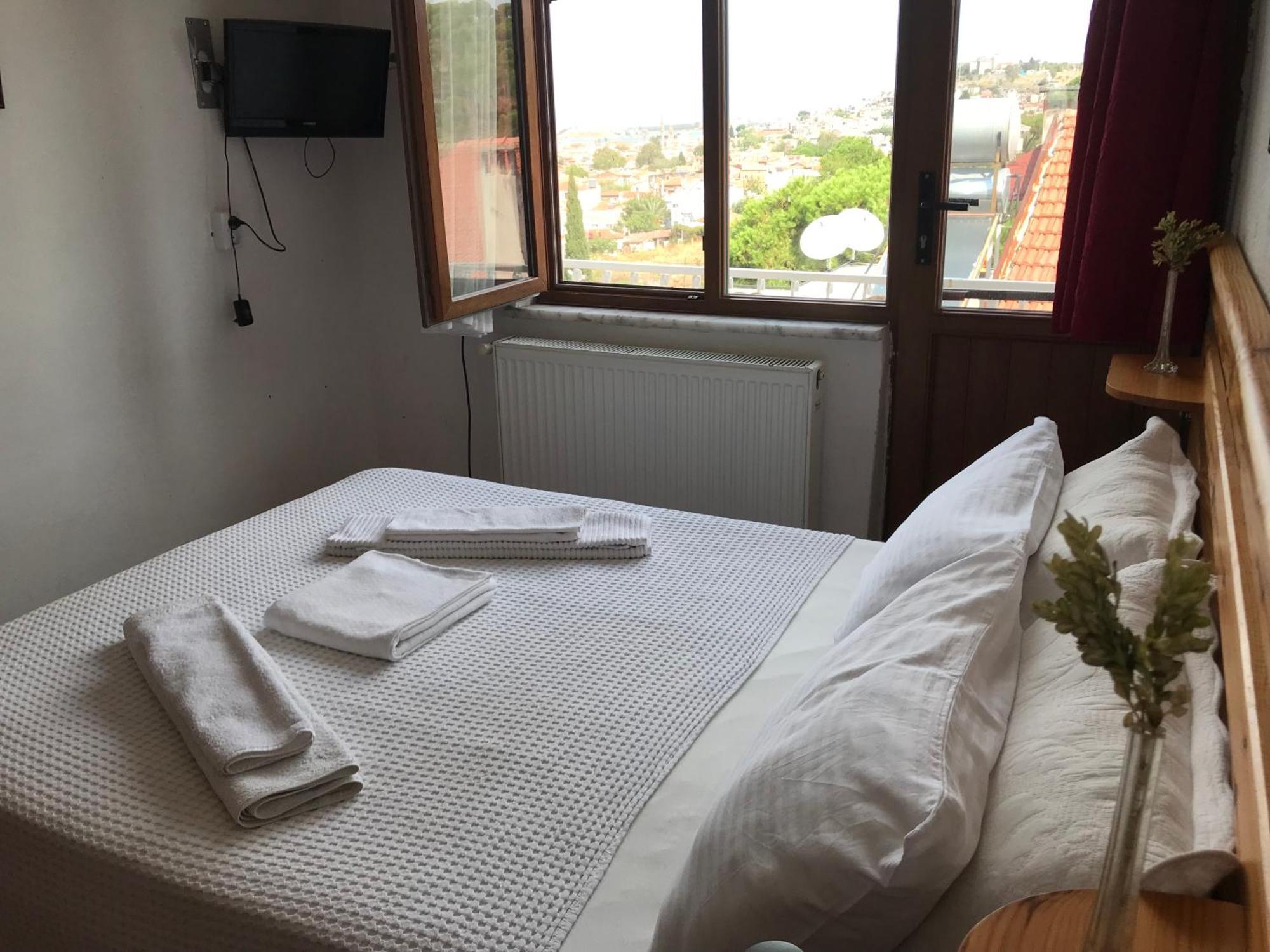 Gunebakan Taliani Hotel Айвалык Экстерьер фото