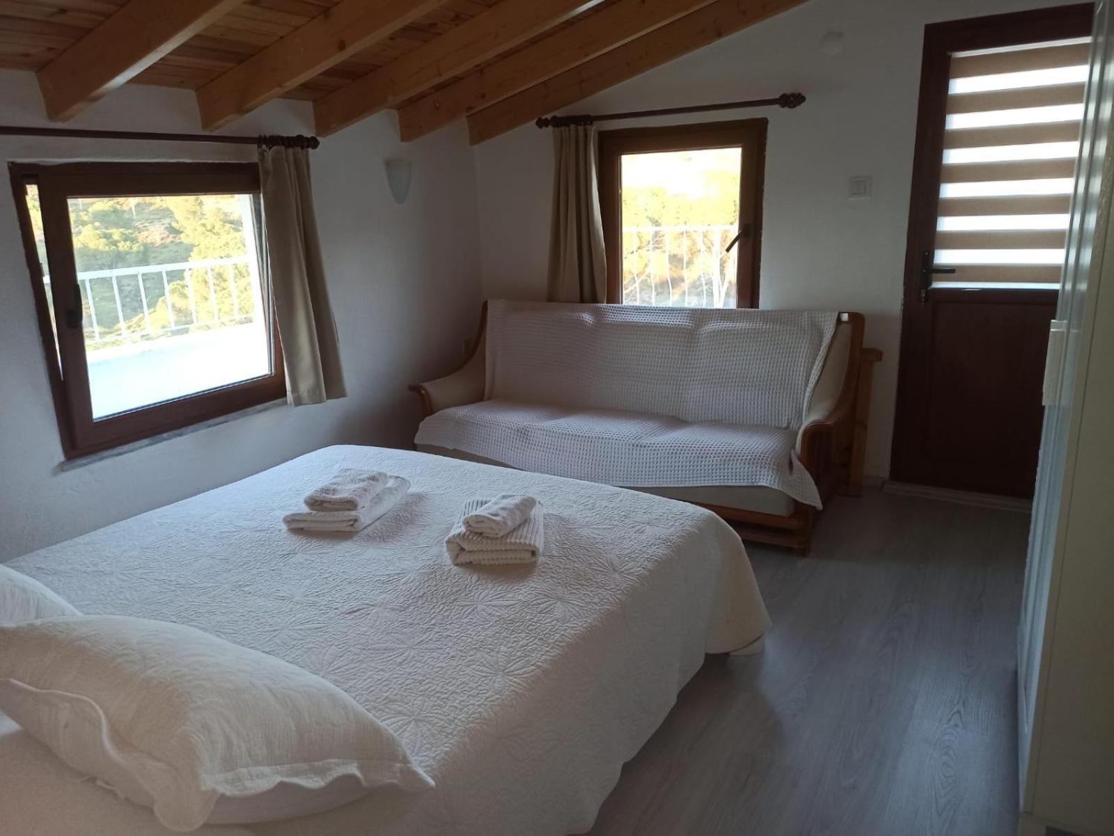 Gunebakan Taliani Hotel Айвалык Экстерьер фото