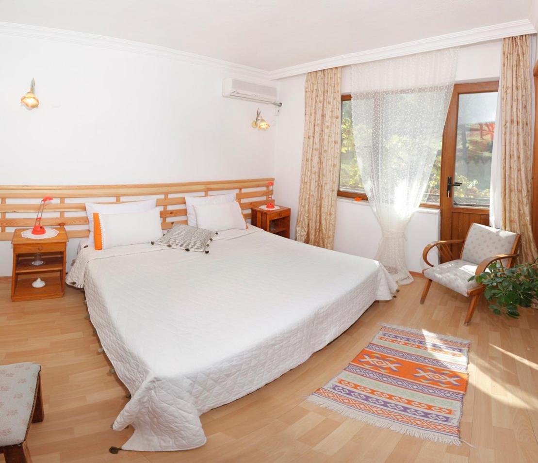 Gunebakan Taliani Hotel Айвалык Экстерьер фото